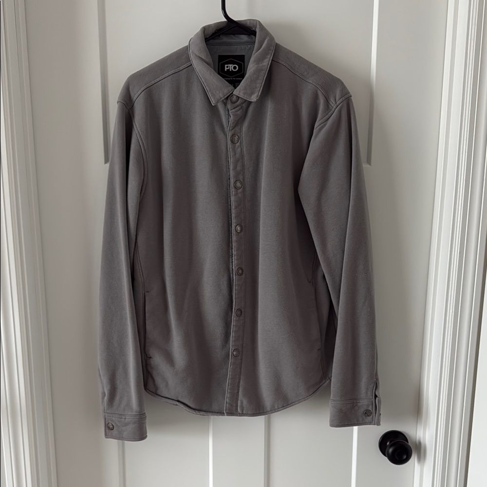 Gray Button-Up Shirt / jacket